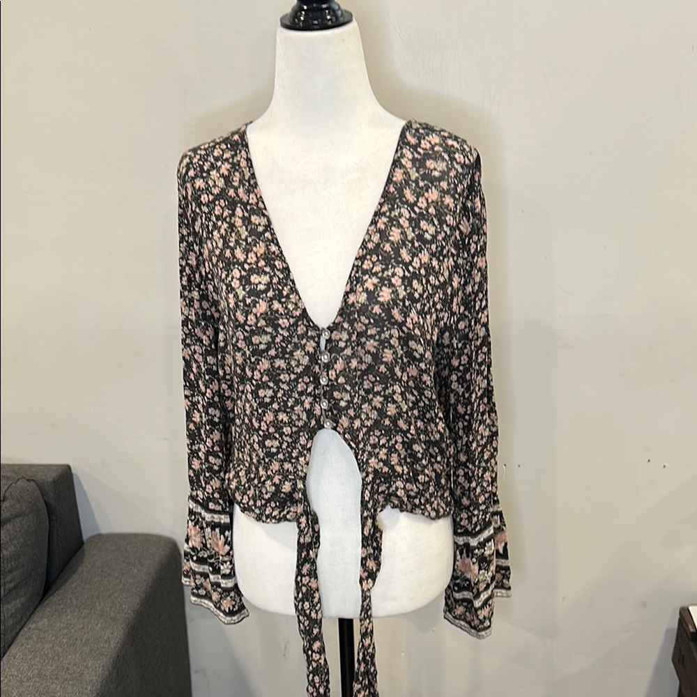 American Eagle Floral Boho Bell Sleeved Tie-Front Women's Top